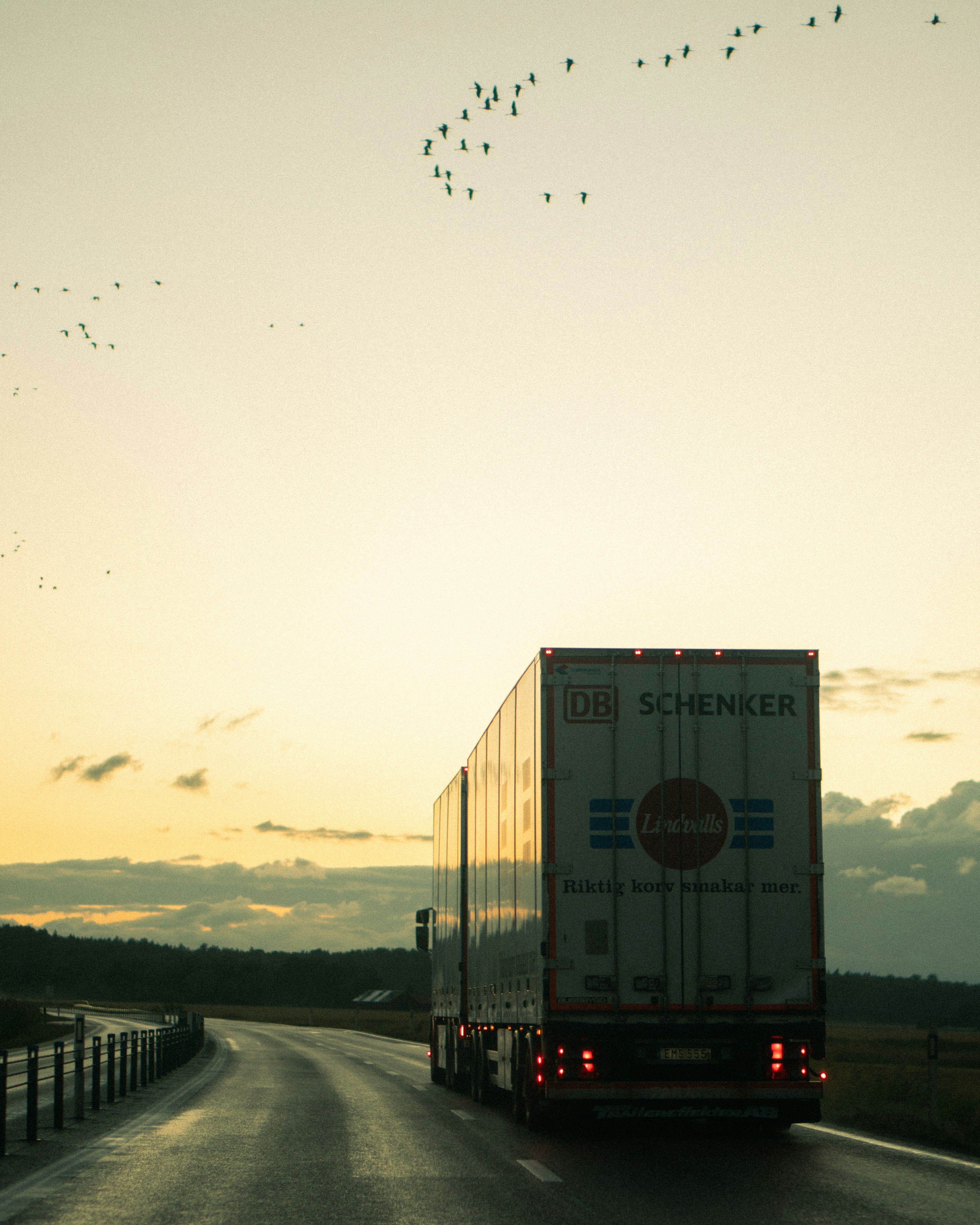 About Us Trucking